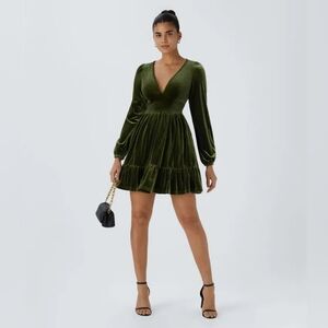 HALARA Deep Green Velvet Dress